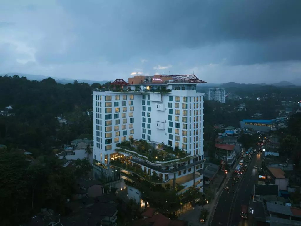 هتل کندی میست بای سینامون هتل کندی میست بای سینامون